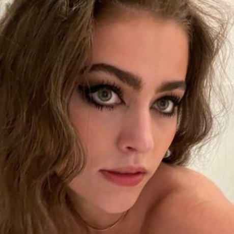 Brenna Nelson model perfect image