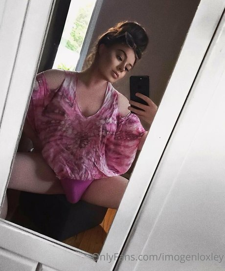 Imogen Loxley hot actress images