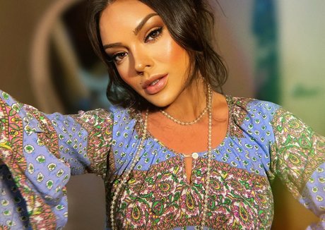 Imogen Loxley high quality star gallery