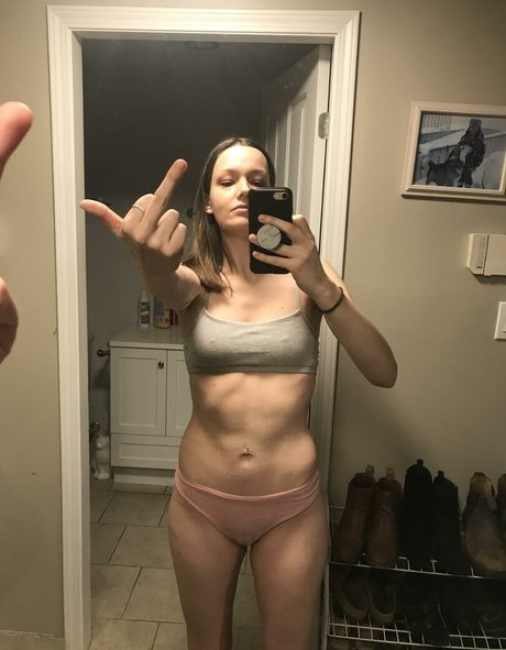 ScandinavianBabe model top pictures