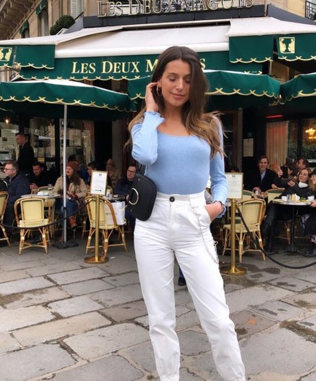 Alice Llenas model erotic pictures