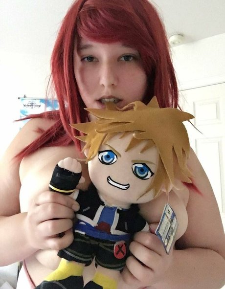 Senpai Sara model pornographic photo