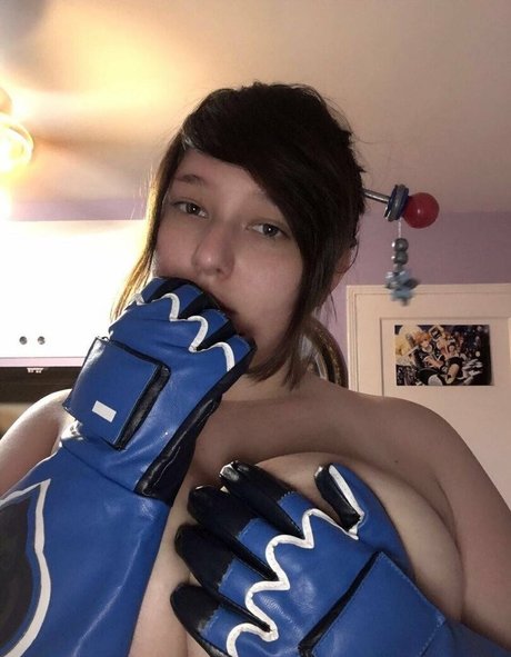 Senpai Sara free pornstar img