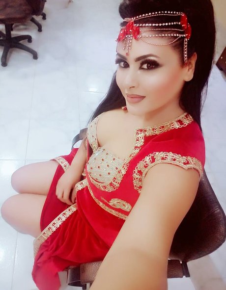 Narjes Beji hot star gallery