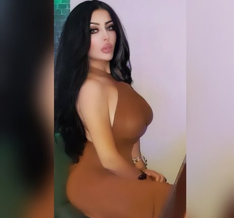 Wiem Yahia star nude archive