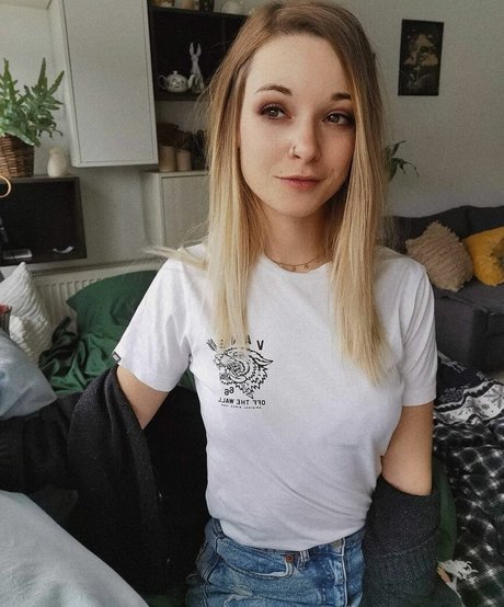 rainbowf0x nice pornstar picture