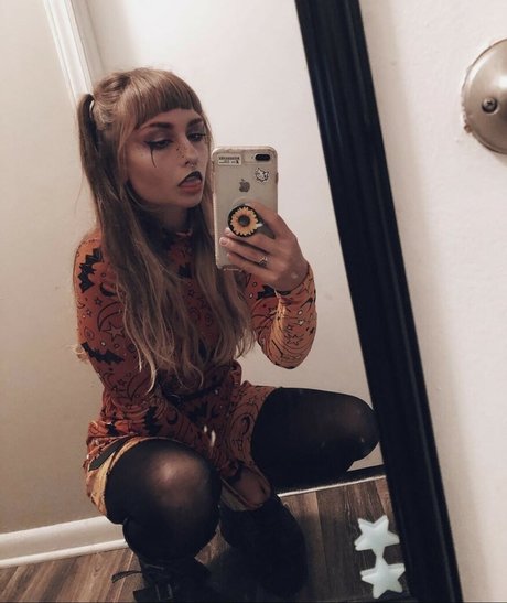 Evergreenosa hot model images