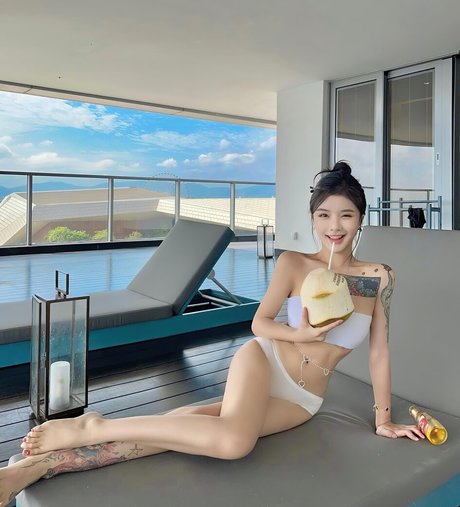 xyyoff star top image