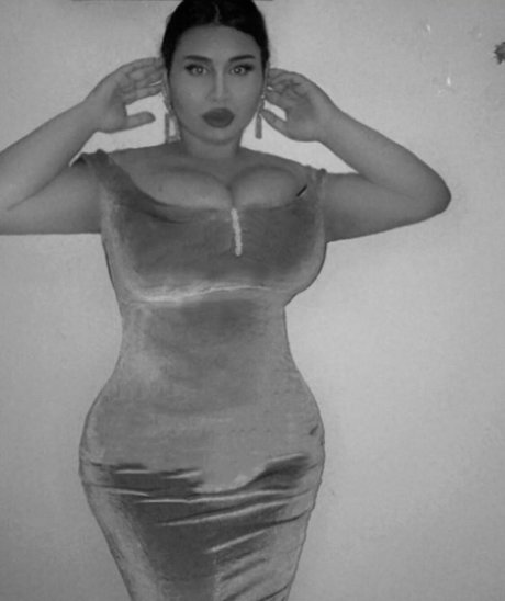 Celjanaaa exclusive model img