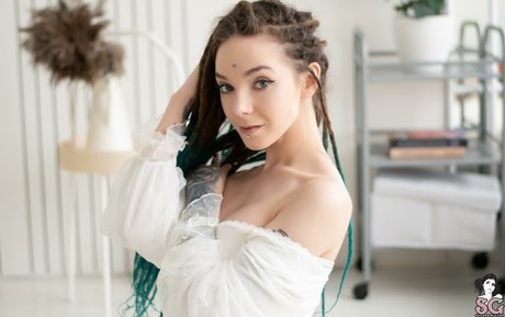 Aliceverner model free photo