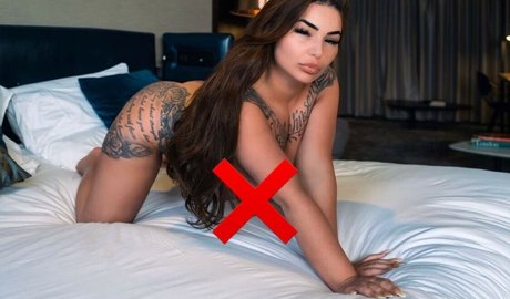 LouiseMcnamara star erotic pictures