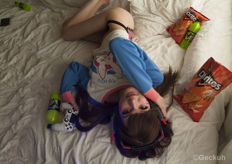 Geckuh hot model photo