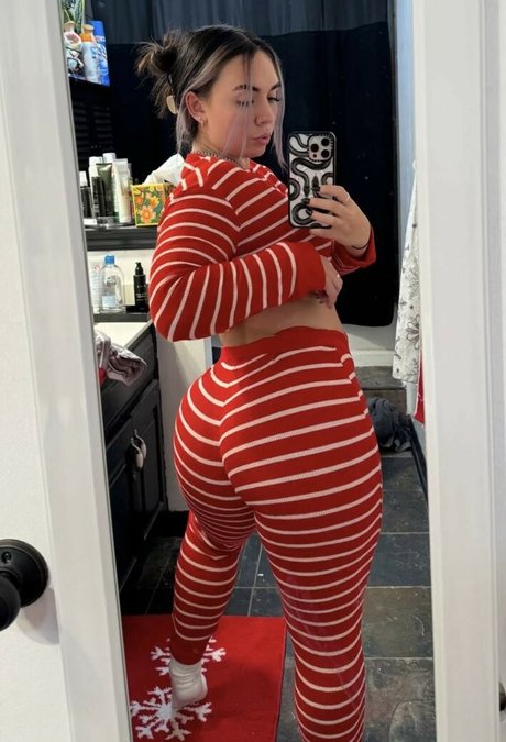 Abby Berner porn model photo