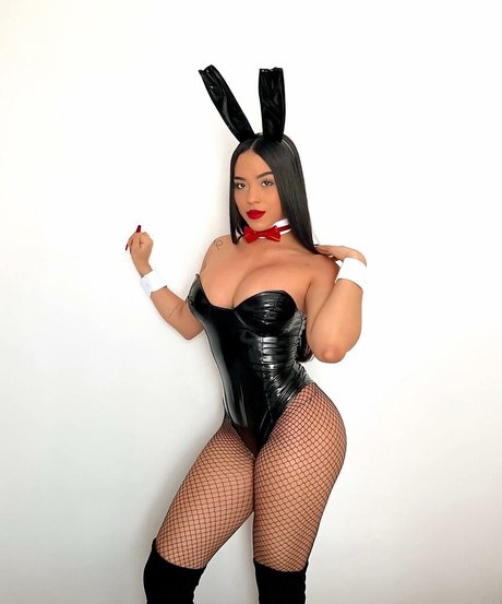 Gemeas Abello model art pics