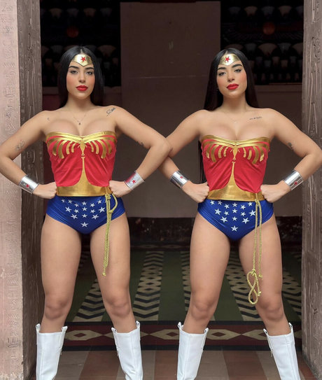 Gemeas Abello naked pornstar pictures