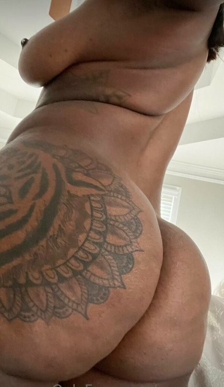 ReganKay model beautiful photo