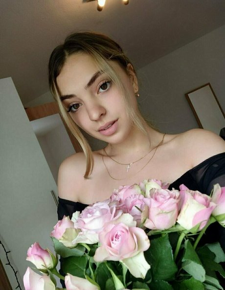 monica01 03 pornstar beautiful picture