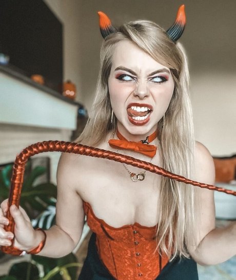 HalieeandKendra pornstar hd photo