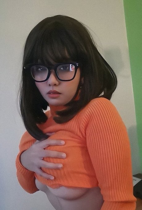 shknhdzn model pretty img