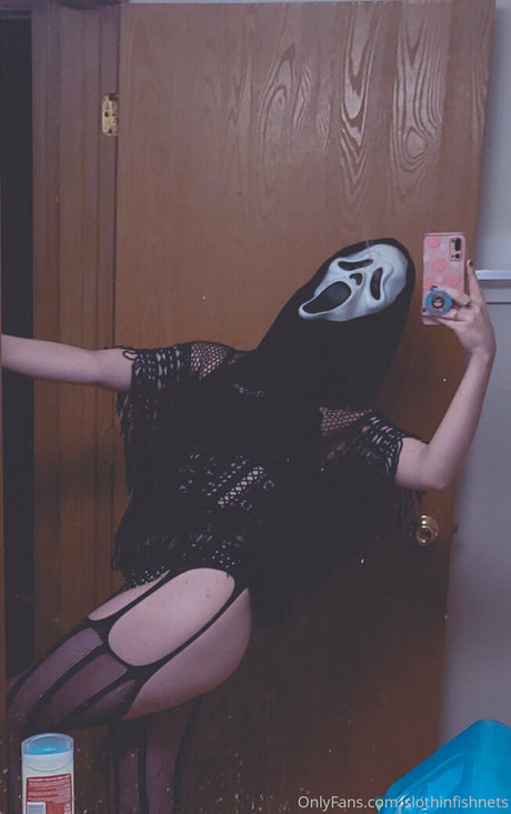 sloppysloth pretty model image