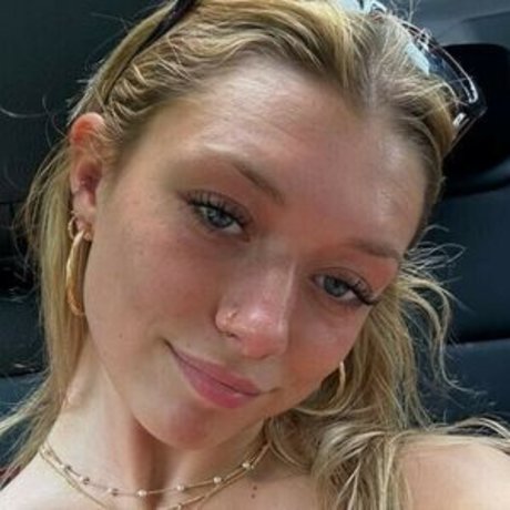 xxsarabrooksxx pornstar adult picture