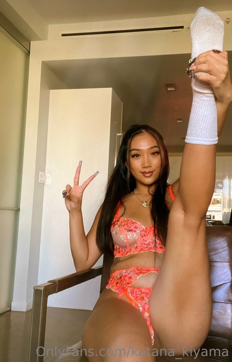 Katana Kiyama_ naked star images