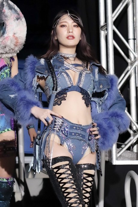 Yuki Kamifuku pornstar nude images