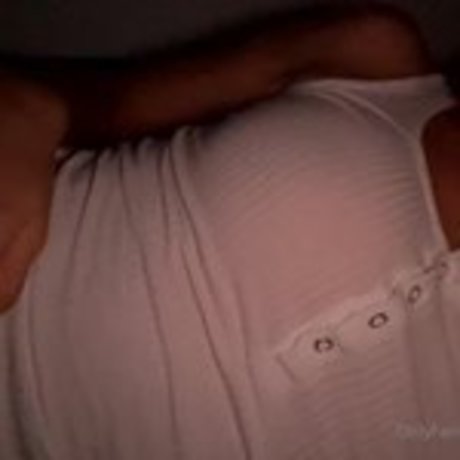 Vanessa Johansen erotic star image