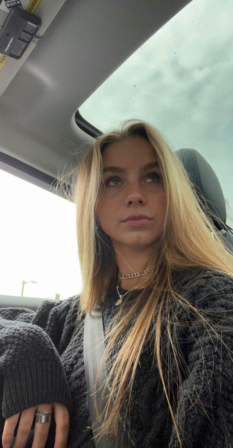 Anna Shumate model nice gallery