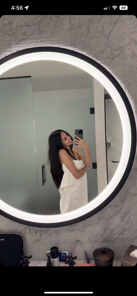 Caryn Marjorie sexy actress img