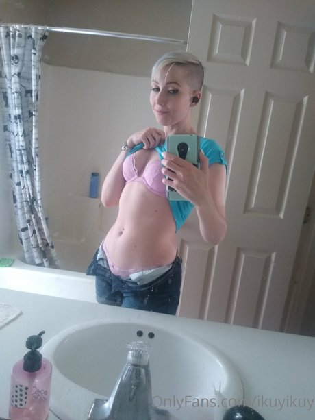 Ikuy Cosplayer model hot gallery