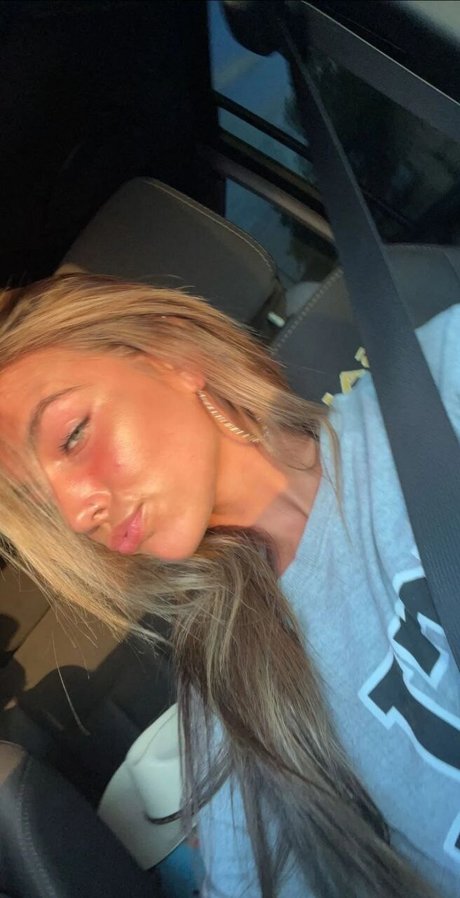 Jordan Beckham model pretty img