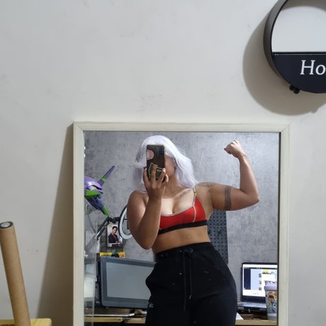 Nyaaati porn star pic