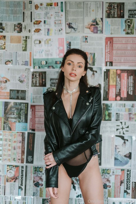 Corin Jamie Lee Clark erotic pornstar image