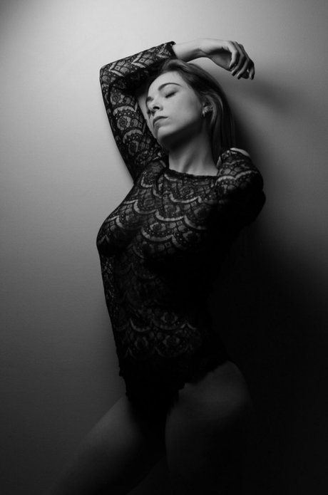 Dina Belenkaya nice model img