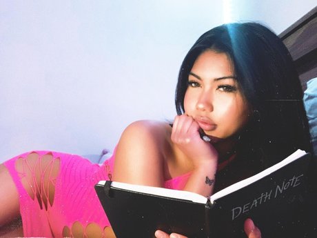 Alyanna Joelle pretty actress pics