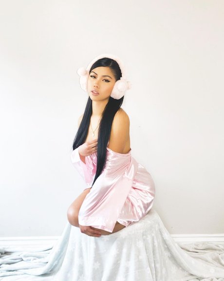 Alyanna Joelle adult actress picture