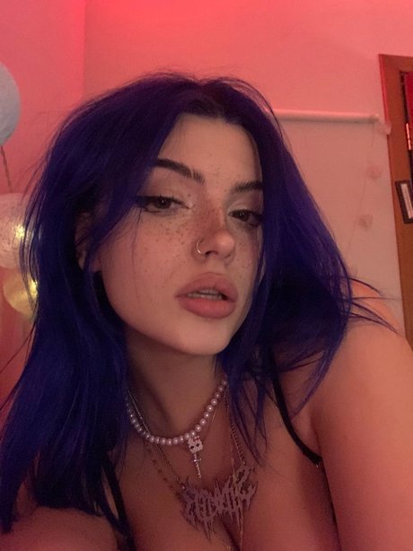 Annfigma_ star high quality image