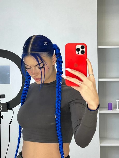 Annfigma_ hot actress pic