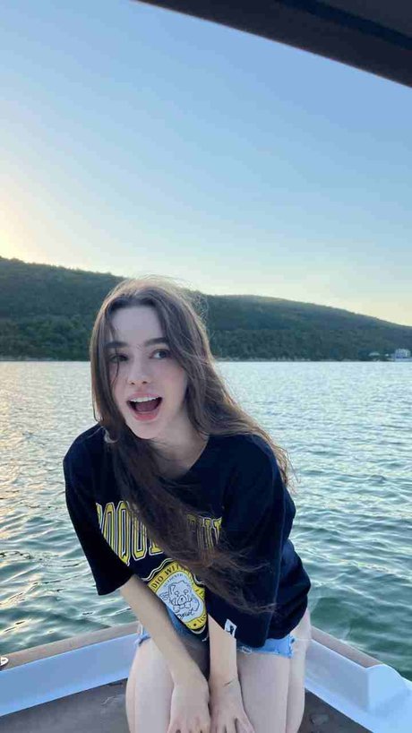 Dasha Taran_ high quality model images