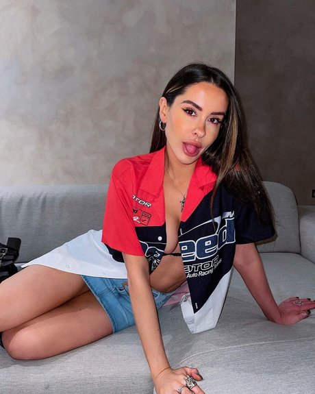 Lacey Montgomery perfect star pics