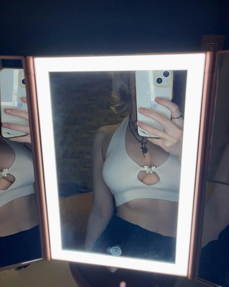 M Ae 3 hd pornstar pic