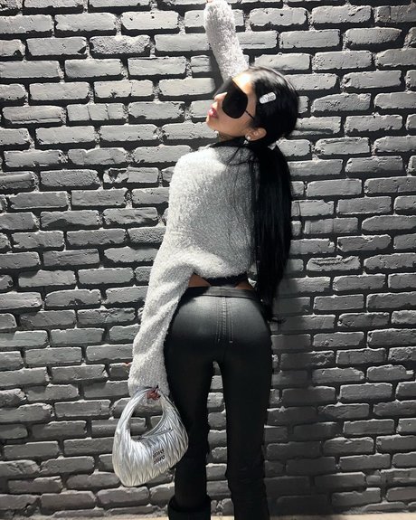 teacher onlyfans sexy nude pics