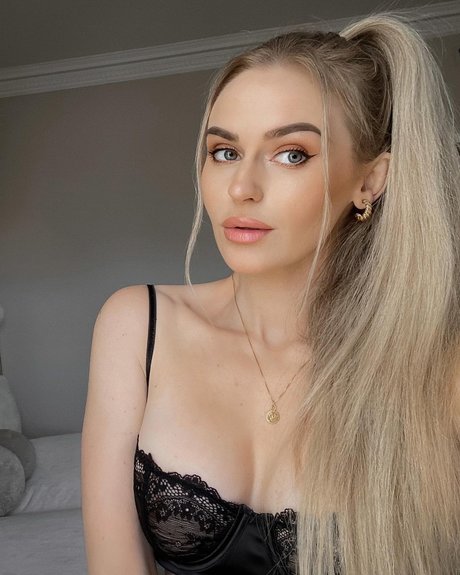 selfie nude onlyfans exclusive pic