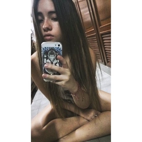 Paulina Gomez Ojeda model art pic