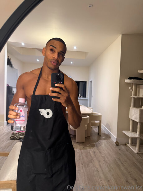 Akonnewanliss sex pornstar pic