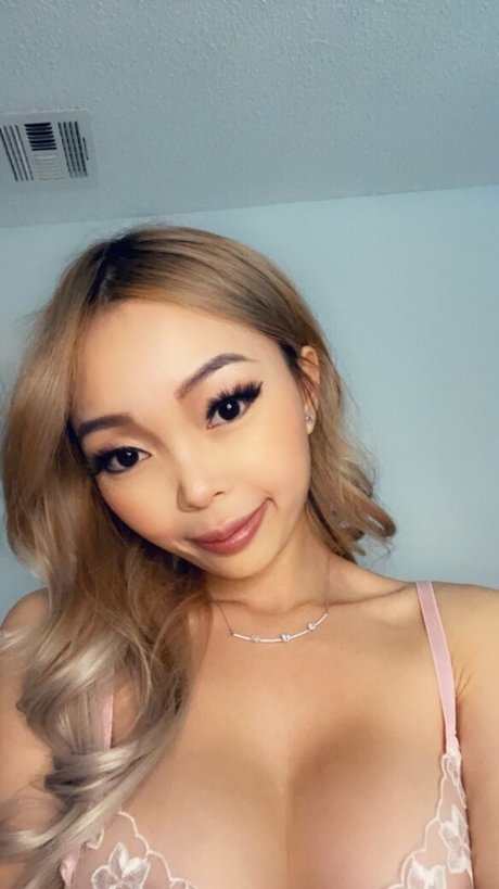 V boo nudes actress pictures