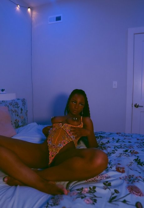 NaturalKai model naked images