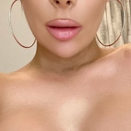 playboy page nude star photo