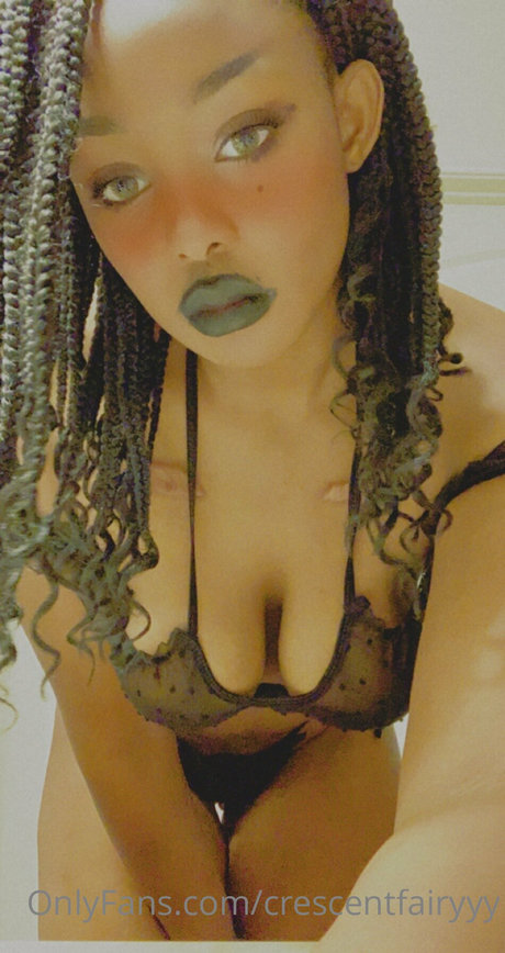 Crescent Fairy pornographic actress photo